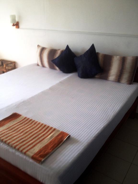 Sea Drift Otel Negombo Dış mekan fotoğraf